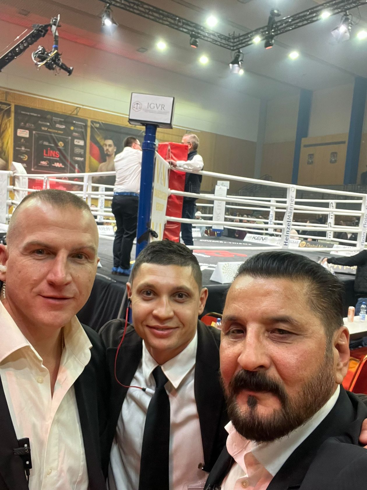 Sicherheitsteam am Ring bei einer Boxveranstaltung